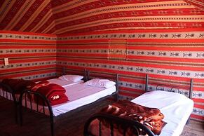 Beduin star trail camp