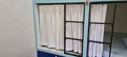 Sojourn Beds & Cafe - Hostel