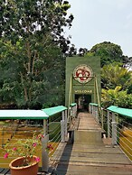 Sojourn Beds & Cafe - Hostel