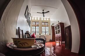 Sojourn Beds & Cafe - Hostel