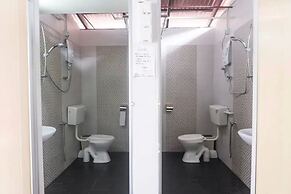 Sojourn Beds & Cafe - Hostel