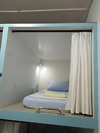 Sojourn Beds & Cafe - Hostel