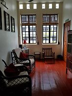 Sojourn Beds & Cafe - Hostel