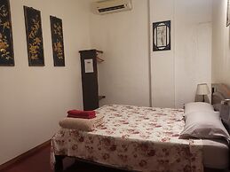 Sojourn Beds & Cafe - Hostel