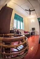 Sojourn Beds & Cafe - Hostel