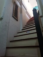 Sojourn Beds & Cafe - Hostel