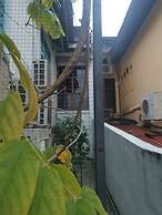 Sojourn Beds & Cafe - Hostel