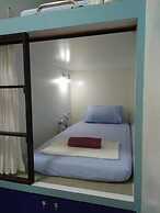 Sojourn Beds & Cafe - Hostel