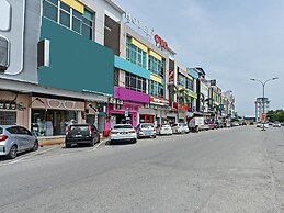 OYO 768 Fajar Baru Boutique Hotel