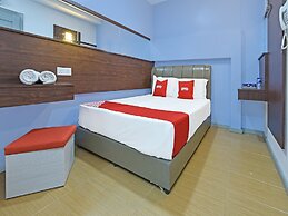 OYO 768 Fajar Baru Boutique Hotel