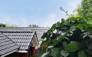 Fengxiang Hot Spring