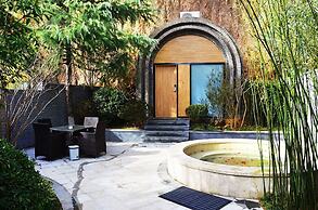 Fengxiang Hot Spring