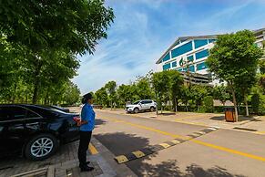 Fengxiang Hot Spring