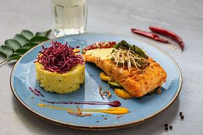 Niraamaya Retreats Samroha Athirappilly