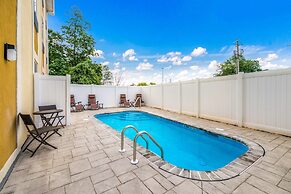 Comfort Inn & Suites Harrisburg - Hershey West