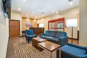 Comfort Inn & Suites Harrisburg - Hershey West