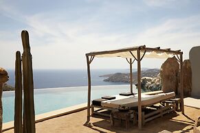 Myconian Panoptis Escape - Small Luxury Hotels of the World