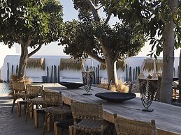 Myconian Panoptis Escape - Small Luxury Hotels of the World