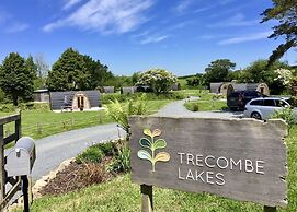 Trecombe Lakes