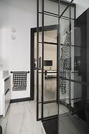 A World Aparts - 12 Viviani