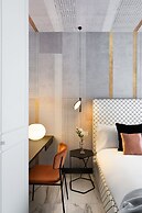 A World Aparts - 12 Viviani