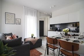 A World Aparts - 12 Viviani