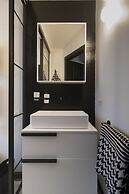 A World Aparts - 12 Viviani