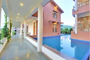 Palm Valley Dritan Resort