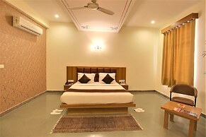 Palm Valley Dritan Resort