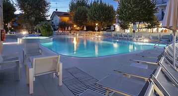 Hotel Paris Resort