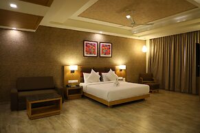 Neel's City Resort