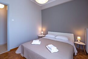 Artemis Deluxe Athens City Center Apartment