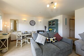 White Lodge Apartments