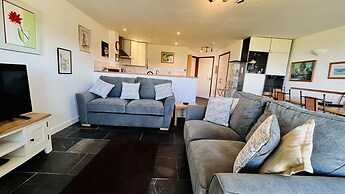 White Lodge Apartments