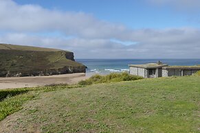 White Lodge Apartments