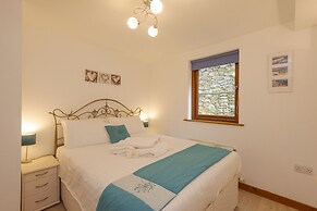 White Lodge Apartments