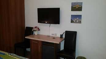 Angela Classic Rooms