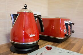 The Horse & Farrier Inn and The Salutation Inn