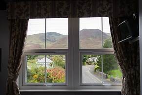 The Horse & Farrier Inn and The Salutation Inn