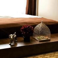 Antique Art Residence
