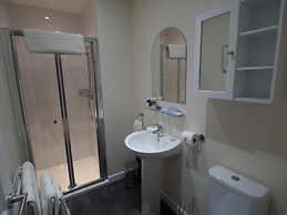 Wallfield Field Apartments