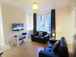 Wallfield Field Apartments