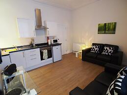 Wallfield Field Apartments