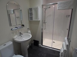 Wallfield Field Apartments