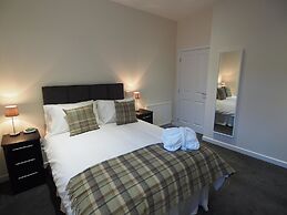 Wallfield Field Apartments