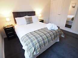 Wallfield Field Apartments