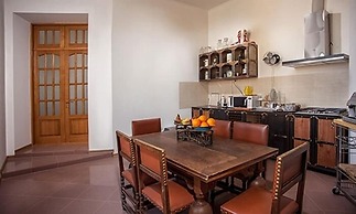 EstherHouse - Hostel