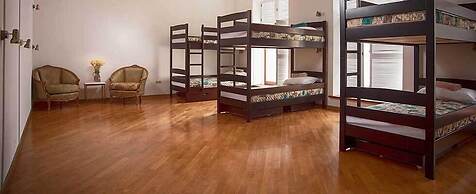 EstherHouse - Hostel