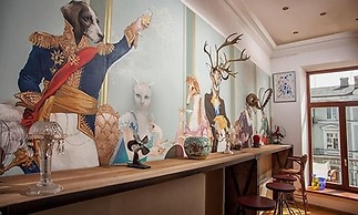 EstherHouse - Hostel