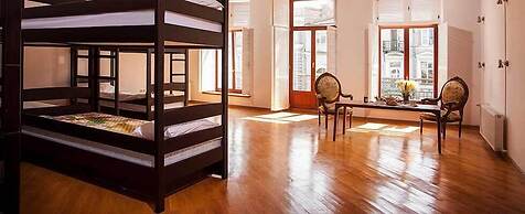 EstherHouse - Hostel